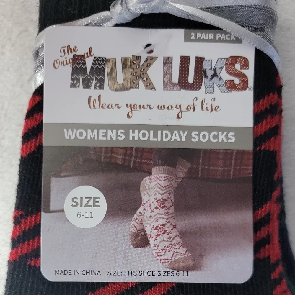 Muk Luks 2 Pair Pack Holiday wool Blend Socks